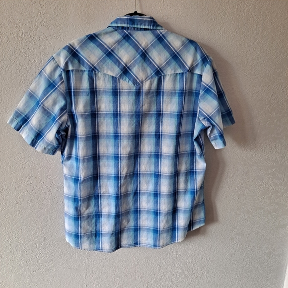 Wrangler light blue plaid button down shirt - Picture 6 of 6